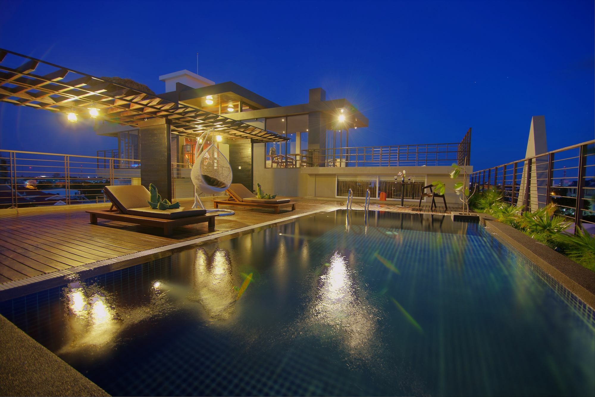 The Palm Boutique Hotel & Residence Phnom Pen Exterior foto